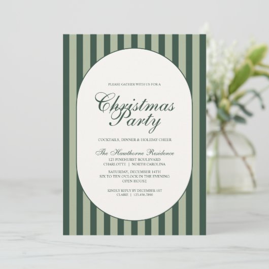 Invitation Fête de Noël élégante à rayures vertes (Debout devant)