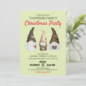 Invitation Fête de Noël moderne Gnomes Vert Festive (Debout devant)