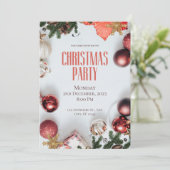 Invitation Fête de Noël moderne rouge (Debout devant)
