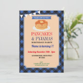 Invitation Fête de Noël Pyjama et Crêpes Pyjama Bleu (Debout devant)