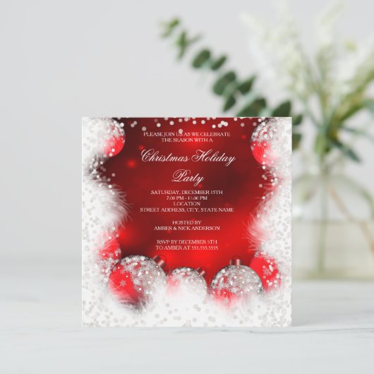 Invitation Fête de Noël Red White Snow Bauble (Debout devant)