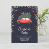 Invitation Fête de Noël Voiture rouge et pin vert neige (Debout devant)
