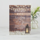 Invitation Fête de retraite Rustic Barn Lantern String (Debout devant)