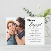 Invitation Fête d'engagement moderne simple et élégant (Debout devant)