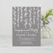 Invitation Fête d'engagement Twinkle Lights moderne (Debout devant)