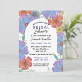 Invitation Fête des mariées animée de floraison de Boho viole (Debout devant)