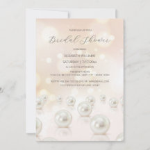 Fête des mariées de crème reflétant les perles