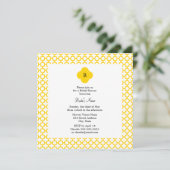 Invitation Fête des mariées de Motif Monogram Yellow Quatrefo (Debout devant)