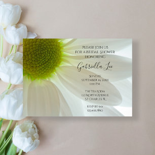 Invitation Fête des mariées de pétales à fleurs blanches