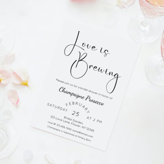 Invitation Fête des mariées de script moderne L'amour brasse