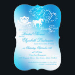 Invitation Fête des mariées de transport Fairytale Peacock bl<br><div class="desc">Invitation à la douche nuptiale à conte de fée avec une carriole à cheval antique et coeurs avec monogramme dans une jolie couleur bleu paon.</div>