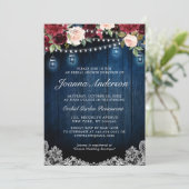 Invitation Fête des mariées en bois rustique Floral Mason Jar (Debout devant)