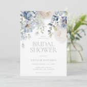 Invitation Fête des mariées florale bleu et blanc Dusty (Debout devant)