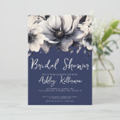 Invitation Fête des mariées florale bleu marine (Debout devant)