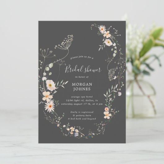 Invitation Fête des mariées florale de prairie fleur sauvage  (Debout devant)