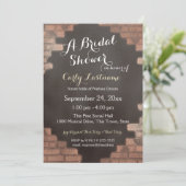 Invitation Fête des mariées industrielle de briques et d'ardo (Debout devant)