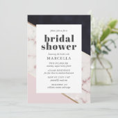 Invitation Fête des mariées moderne en marbre chic (Debout devant)