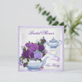 Invitation Fête des mariées Purple Blue Floral Tea Party (Debout devant)