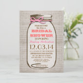 Invitation Fête des mariées rustique Burlap Mason Jar (Debout devant)