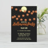 Invitation Fête d'Halloween de la lanterne Jack O' mignonne (Debout devant)