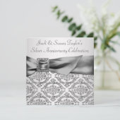 Invitation Fête du 25e anniversaire de mariage Argent Damask  (Debout devant)