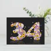 Invitation Fête du 34e anniversaire, avec des lettres fleurie (Debout devant)