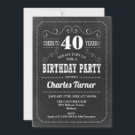 Invitation Fête du 40e anniversaire - tableau noir blanc<br><div class="desc">Invitation à la fête du 40e anniversaire. Invitation d'anniversaire d'adulte noir et blanc pour hommes ou femmes. Fonctionne avec un motif de tableau noir et une police de script de typographie rétro. Bravo à 40 ans ! Elégante carte invitation parfaite pour une célébration anniversaire de jalon élégante.</div>