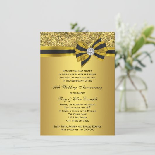 Invitation Fête du 50e anniversaire avec un élégant arc doré (Debout devant)