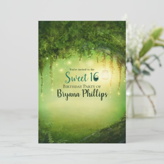 Invitation Fête Enchantée Forêt verte Lanterne Sweet 16 Party (Debout devant)