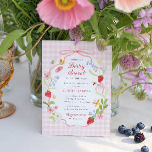 Invitation Fête Florale de Fraises Bébé Sucrée
