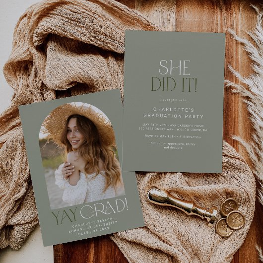 Invitation Fete Green Moderne Elle L'A Fait Photo Arch Gradua