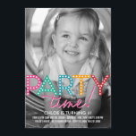 Invitation Fête Heure Photo Anniversaire<br><div class="desc">Personnalisez cette invitation d'anniversaire fraîche et moderne avec votre photo préférée ! Plus de couleurs disponibles sur berryberrysweet.com com</div>