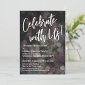 Invitation Fêtez Avec Nous ! Écriture manuscrite Grunge Bokeh (Debout devant)
