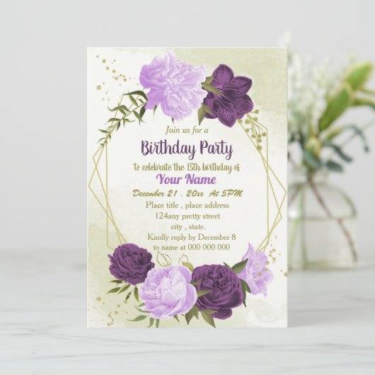 Invitation feuille vert de fleurs violettes (Debout devant)