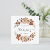 Invitation Feuilles de Thanksgiving de couleur marron rustiqu (Debout devant)