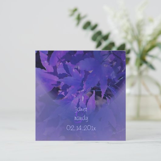 Invitation feuilles d'érable mauve PixDezines (Debout devant)