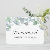 Invitation Feuilles élégantes. Carton de table réservée pour (Debout devant)