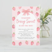 Invitation Fille à la fraise douce Baby Shower (Debout devant)