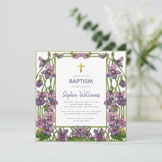 Invitation Fille Baptême Violet vert violet Croix d'or vert F (Debout devant)
