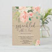 Invitation Fille bébé saupoudrer pêche floral rustique kraft (Debout devant)