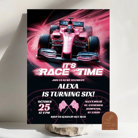 Invitation Fille d'anniversaire voiture de course rose F1