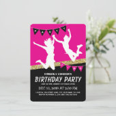 Invitation Fille du parc de trampoline Rose Fête d'anniversai (Debout devant)