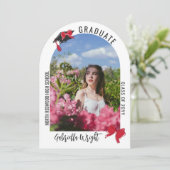 Invitation Fille mignonne Red Bows Arch Graduation Celebratio (Debout devant)