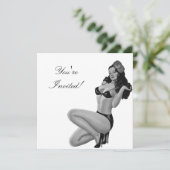 Invitation Fille Pin-Up Style Noir & Blanc 20 (Debout devant)