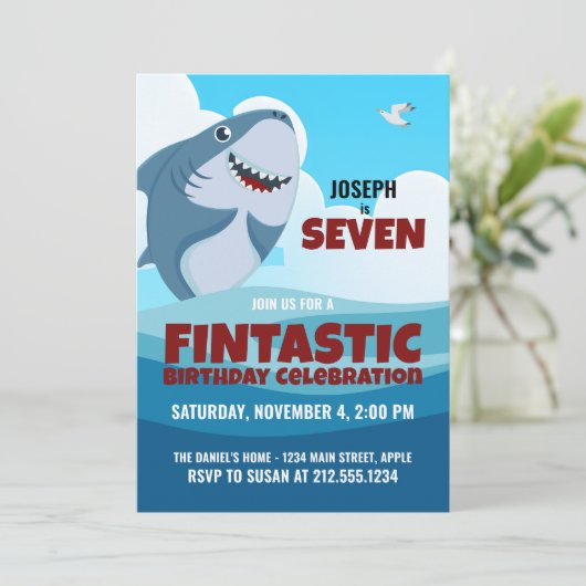 Invitation Fintastic Shark Party (Debout devant)