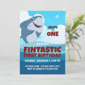 Invitation Fintastique du premier anniversaire de  (Debout devant)