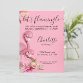 Invitation Flamingle Flamant rose Tropical Rose Anniversaire (Debout devant)
