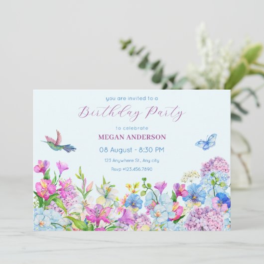 Invitation Fleur d'anniversaire bleu violet d'aquarelle (Debout devant)