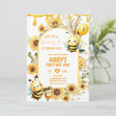 Invitation Fleur de soleil de miel Première fête de l'abeille (Debout devant)