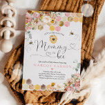 Invitation Fleur sauvage Bee Baby shower Maman À Avoir Douche<br><div class="desc">Fleur sauvage Bee Baby shower Mommy To Bewer Invitation Tous les modèles sont © PIXEL PERFECTION PARTY LTD</div>